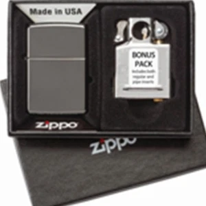 Zippo Black Ice Windproof Engravable Lighter and Pipe Insert Gift Set 29789 L@@K - Picture 1 of 1