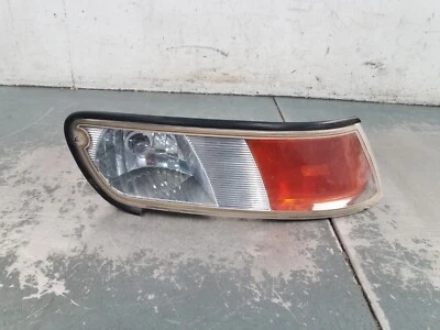 2000 Grand Marquis / Crown Vic Victoria sinal de seta direita / luz de estacionamento #1010 D2 - Imagem 1 de 4