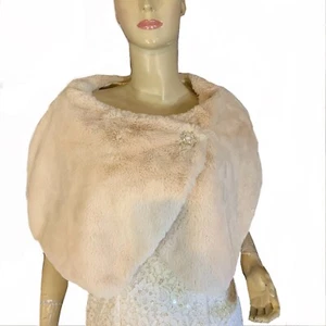 TAHARI A.S.L. CREAM FAUX FUR CAPELET WITH RHINESTONE FLORAL BUTTON ACCENT SIZE L - Picture 1 of 12