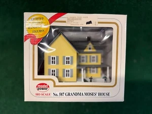 HO scale Model Power Grandma Moses House 587 - Picture 1 of 4