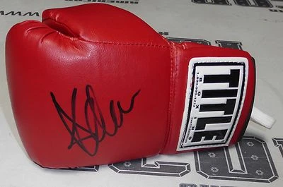 Anastasia Yankova Signed Boxing Glove PSA/DNA Bellator MMA Muay Thai Champion - Image 1 of 4