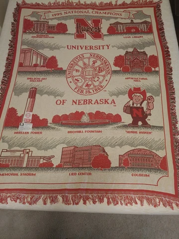 Vintage Nebraska Huskers National Champions Throw Blanket White Red  1995. NOS Cover