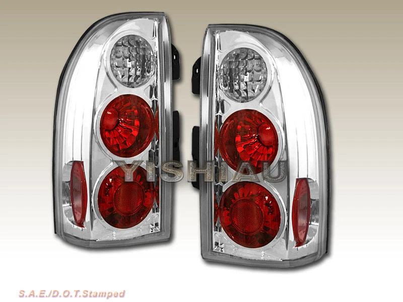 99 00 01 02 03 04 Suzuki Grand Vitara Tail Lights Clear Lamps - Image 1 of 1