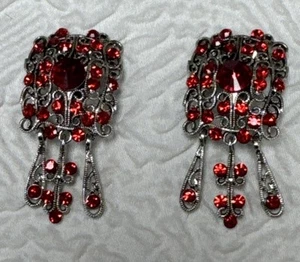 Vintage Art Deco Red Rhinestones Dangling 3 Red Embellished Silver Tone Clip On - Picture 1 of 16