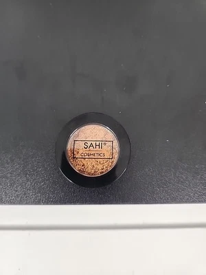 Nuevo - Crema Metálica Lámina Sombra con Aceite de Jojoba en DOHA de SAHI Cosmetics Foto 1 de 3