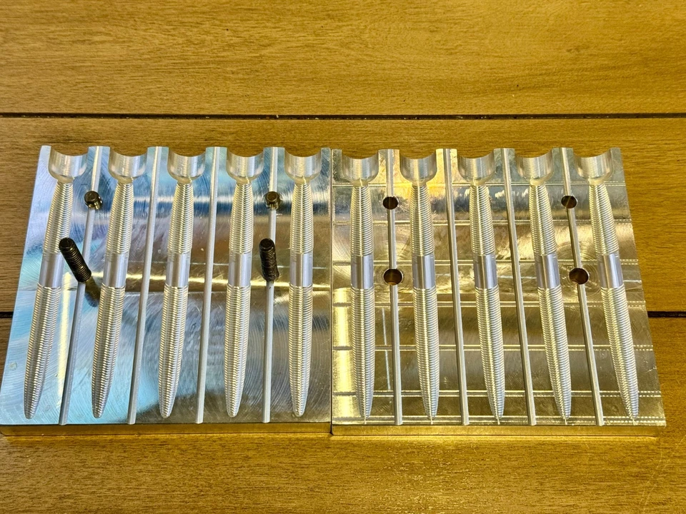 Cebo de pesca AI Top Pour 4" Old Skool Stik 5 cavidades Foto 1 de 1