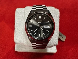 Seiko 5 Automatic Black Dial Stainless Steel Men’s Watch– Brand New w/ Box & Tag - Picture 1 of 9