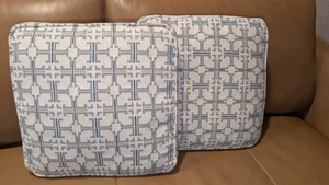 Tory Burch Dekokissen blau weiß (T) Muster Daunen gefüllt 2er Set Kissen - Bild 1 von 8