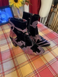 Steve Madden Floral Velvet Boots Size 8 - Picture 1 of 3