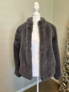 Neu ohne Etikett Magaschoni grau Plüsch Kunstfell Luxus Mantel Größe XS - Bild 1 von 14