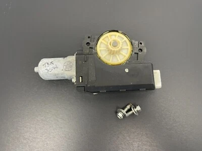 2006 2007 2008 2009 2010 Hummer H3 Sun Roof Moonroof Glass Motor OEM #1 - Image 1 of 4