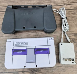 Nintendo New Nintendo 3DS XL SNES Edition Handheld *Console Only* T49 - Picture 1 of 9