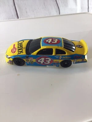 风火轮 NASCAR Petty 复古 2001 道奇 Cherrios 黄色 Intrepid 1/64 赛车  — 第 1/4 张图片