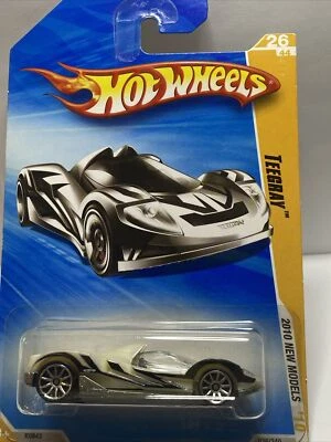 2010 Hot Wheels #26 New Models 26/44 TEEGRAY White Variation w/Chrome w/10 Spoke - Image 1 of 4