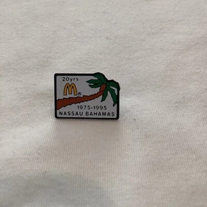 VINTAGE McDonald's Pin - 20 Years In Nassau Bahamas 1995 - BRAND NEW - RARE - Picture 1 of 2