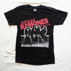 Ramones Suzy Is A Headbanger T-Shirt Size S Vintage, misfits, sex pistols - Picture 1 of 4