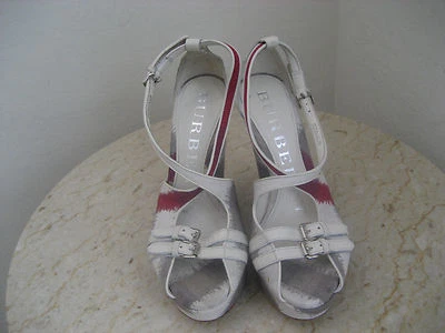 AUTÉNTICAS CUÑAS PLATAFORMA BURBERRY LONA BLANCO GRIS NOVA CHECK TALLA 38"RET $895 GANGA Foto 1 de 4