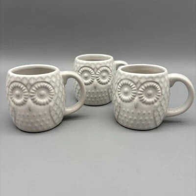 Juego de 3 tazas de búho WEST ELM Cappuccino Espresso cerámica blanca 2,25" x 2,75" Foto 1 de 4