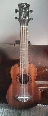 Luna Ukulele VM Soprano - Image 1 of 4