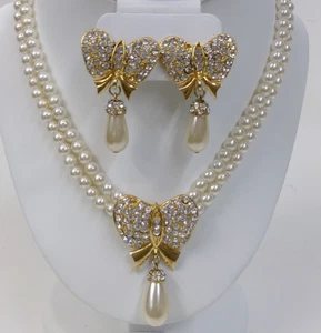 Juego de collar y pendientes gargantilla mariposa diamantes de imitación oro perlas imitación 2 hilos de colección - Imagen 1 de 2