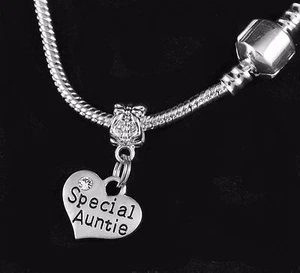 Auntie charm necklace Special auntie jewelry best Aunt present My favorite Aunt - Picture 1 of 10