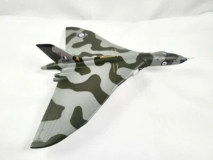 CORGI AVIATION AA31207 1/144 Avro Vulcan XL427 RAF 617 Squadron Scampton 1969 - Picture 1 of 7