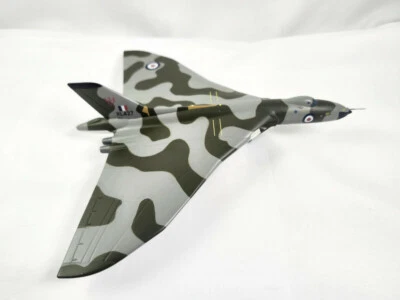 CORGI AVIATION AA31207 1/144 Avro Vulcan XL427 RAF 617 Squadron Scampton 1969 - Image 1 of 4