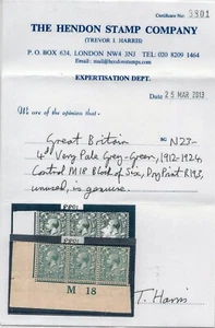 4d Very Pale Grey-Green 2 X UM & 1 X MM Strip of Three with a Control M18(I) - Bild 1 von 1