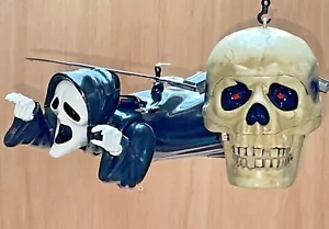 Flying Skull/Ghost Decoration Animated, Light Up Eyes, 6 Sound Affects Halloween - Picture 1 of 16