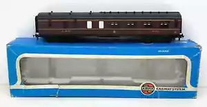 OO LMS S7 BRAKE 3RD CORRIDOR COACH AIRFIX 54204-7 - VERY GOOD BOXED (077) - Picture 1 of 11