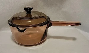 Pyrex Vision Ware Amber 1 L Qt Glass Saucepan Pot Spout Lid USA Visions Vintage - Picture 1 of 12
