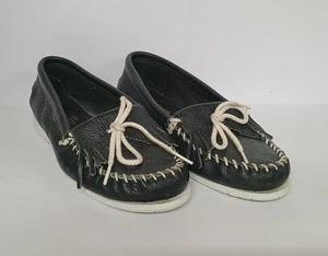 Mocasín Minnetonka Cuero Liso Azul Marino Kilty TALLA 9 EXCELENTE ESTADO - Imagen 1 de 4