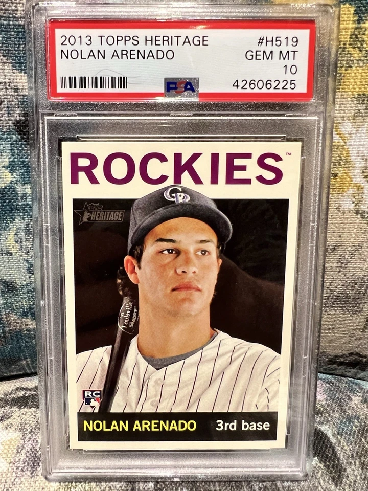 Нолан Аренадо 2013 Topps наследия дебютант карта #H519 PSA 10 GEM новом - Изображение 1 из 1