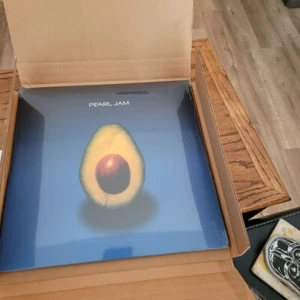 PEARL JAM AVOCADO VINYL - Picture 1 of 2