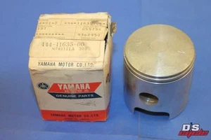 NOS Yamaha 1st O/S Piston DT-125 1974 1975 # 444-11635-00-00 - Picture 1 of 9