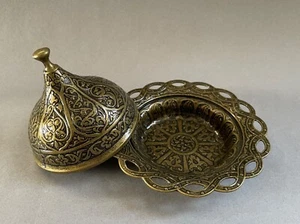 Dunkle Messing Turkish Delight - Süßigkeitenschale | Blumenmotive, vielseitige Schmuckschatulle - Bild 1 von 8