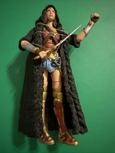 Wonder Woman Action Figure With Clock And Sword 6” - Foto 1 di 13