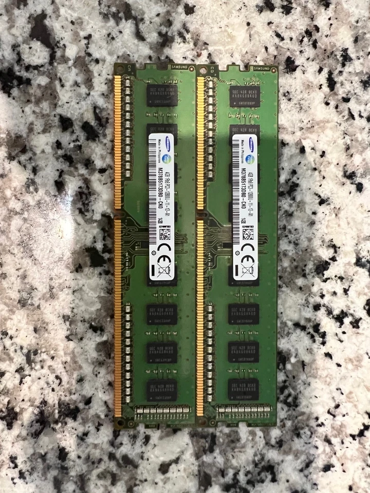 Samsung 4GB-M378B5173QH0-CK0 1Rx8/PC3-12800U DDR3 RAM - Image 1 of 1