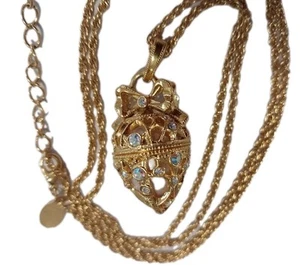 JOAN RIVERS Gold Tone Strawberry Shape Pendant Crystals Necklace 24" Chain - Picture 1 of 9