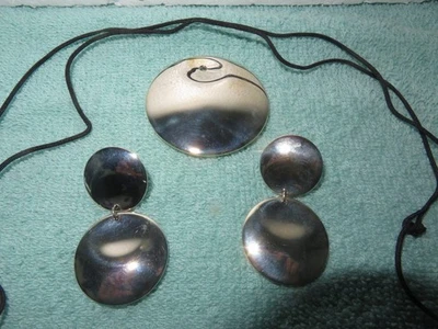 Tiffany Elsa Peretti Sterling Silver Rare Round/Disc Pendant & Earrings Set - Image 1 of 4