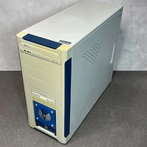 Vintage Tower PC | Floppy CDROM HDD | Powers on | Ideal base for Retro Gaming - Afbeelding 1 van 13