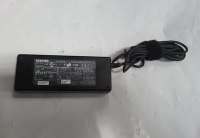 TOSHIBA PA3201U-1ACA SEB100P2-15.0 15V 5A AC ADAPTER (R2S8.4B1) - Image 1 of 4