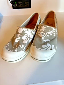 Zoccoli donna Dansko tela vegan floreali taglia US 6,5-7 EUR 37 grigio bianco - Foto 1 di 6