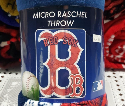 Boston Red Sox MLB Team Super Plush Throw Soft Blanket New 46x60 Miscro Raschel Cover
