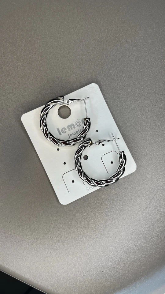 ORECCHINI MEDIO INTRECCIO ACCIAIO INOSSIDABILE IN  ARGENTO - Immagine 1 di 1