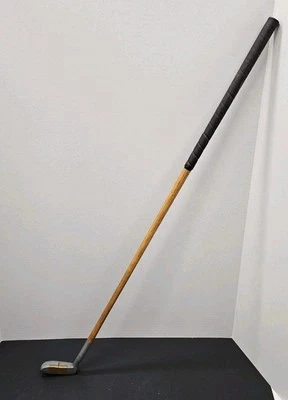 Dunlop Putter Dow Finsterwald  Right Hand Rare Wooden Shaft 35.5" - Image 1 of 4