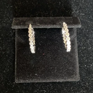 1/4 Ct Natural Diamond Oval Hoop Earrings NEW - Picture 1 of 7