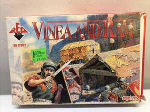 Red Box 1/72 scale Roman Vinea and Ram Siège Engines - Picture 1 of 3