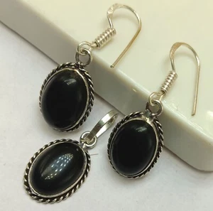 Lovely Black Onyx Gemstone 925 Sterling Silver Plated Pendant Earring Set - Picture 1 of 3