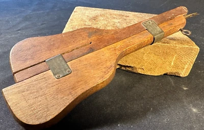 Vintage Old Wood Rag Rug Shuttle & Hook Craft Tool. Push Pull Punch Stitcher - Image 1 of 4